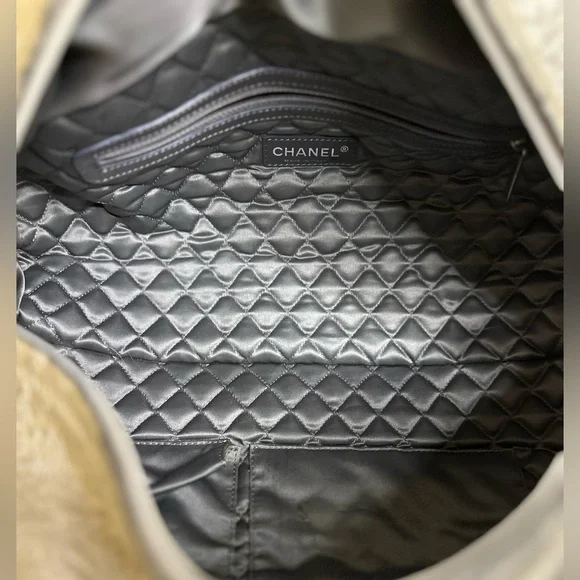 WIN THIS FOR $3!! Vintage Chanel Feather Weight Bowling Quilted Leather Bag - Picture 11 of 11